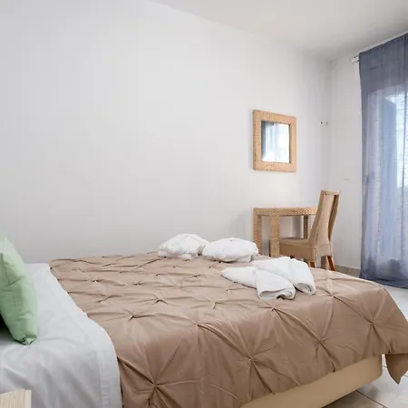 بيت للعطل Kriolithos باروس