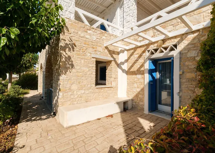 Kriolithos Casa de Férias